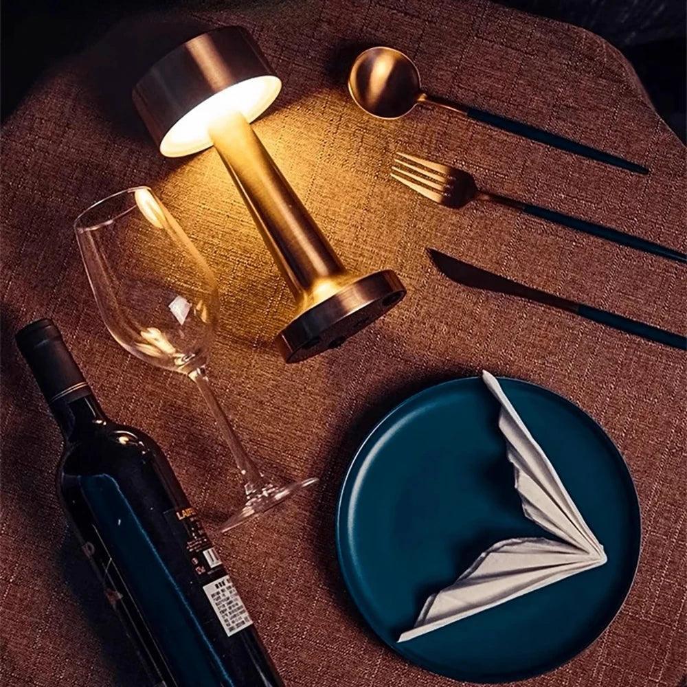 Lâmpada de Mesa Retrô - Carpetino