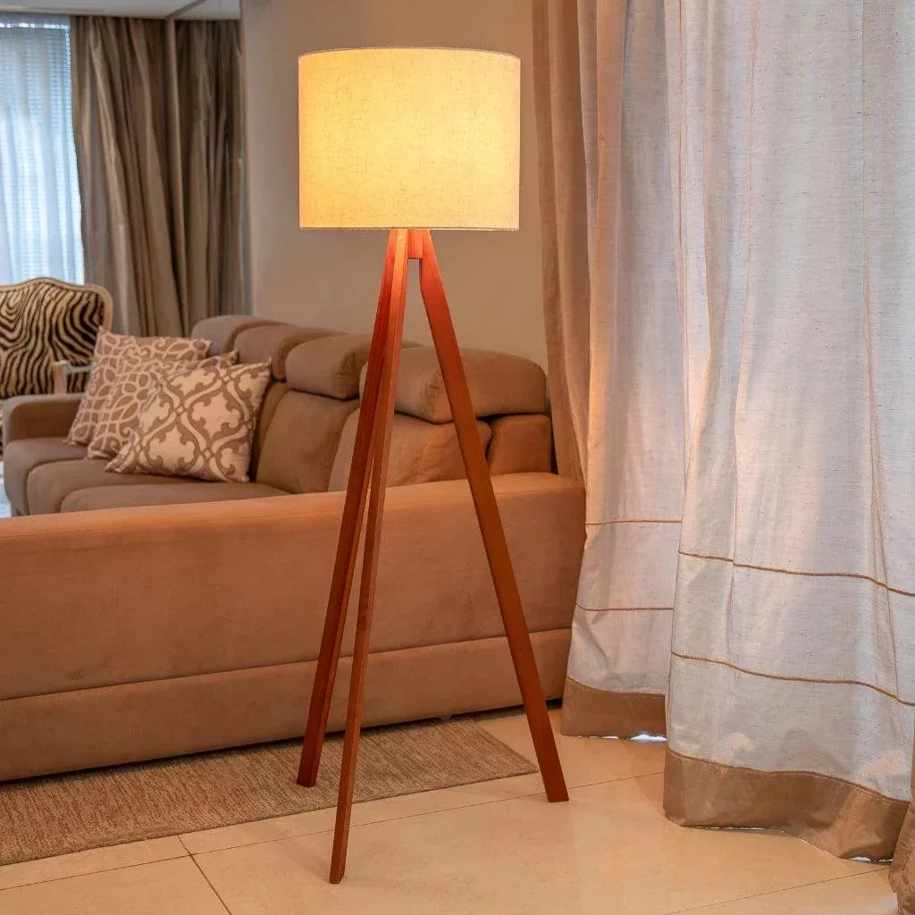 Luminária Abajur Tripé Minimalista Carpetino - Carpetino