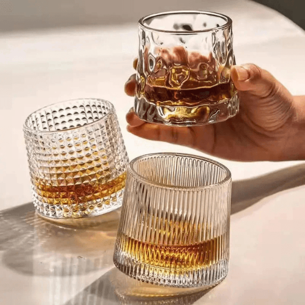 Copo de Cristal para Whisky com Base Rotativa – Bar em Casa Carpetino