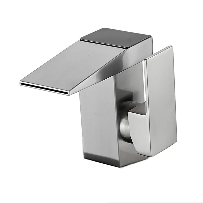 Torneira de Banheiro com Display Digital e Cascata Carpetino